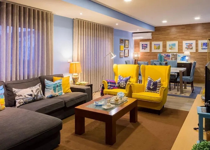 Near And Oporto Prázdninový dům