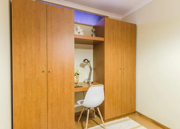 Near And Oporto Prázdninový dům *