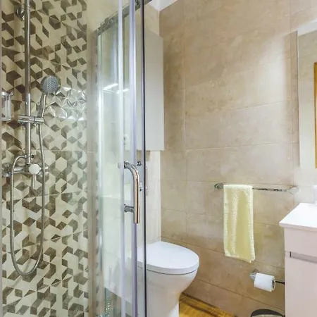 Near And Oporto * Vila Nova de Gaia