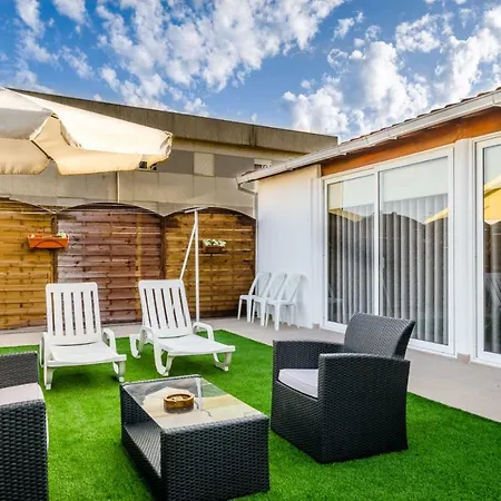 Near And Oporto Dom wakacyjny