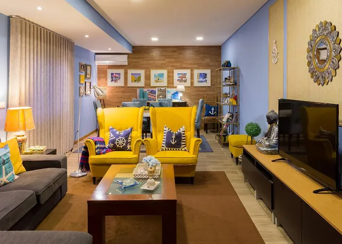 度假居 Near And Oporto